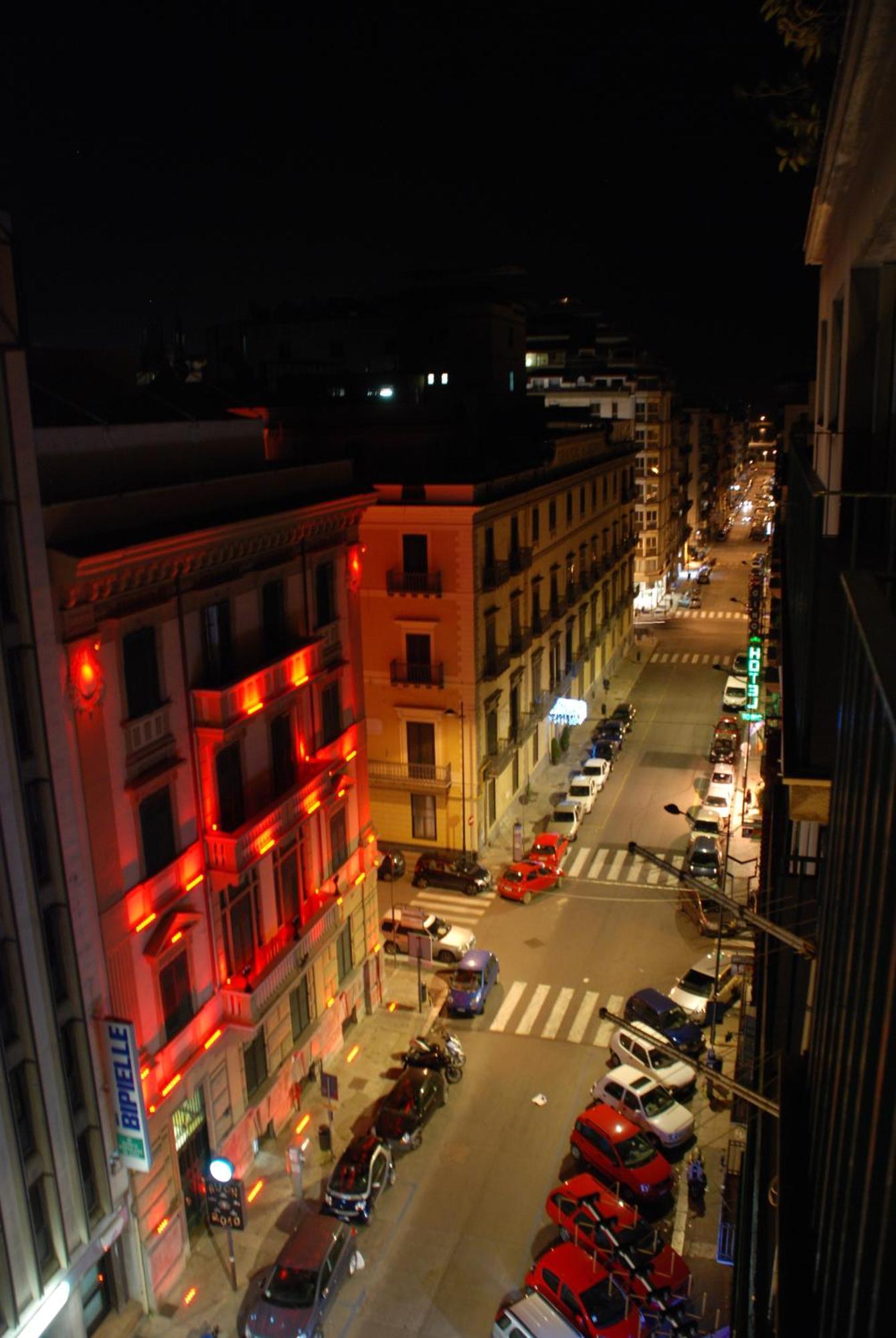 Maxim Bed & Breakfast Palermo Bagian luar foto